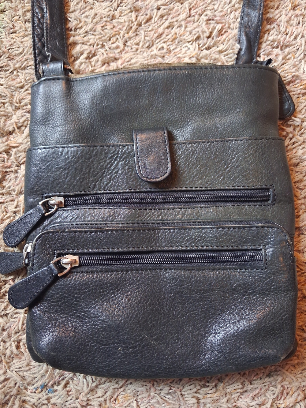 Women's Black Leather Crossbody Bag with Front Zip Pockets